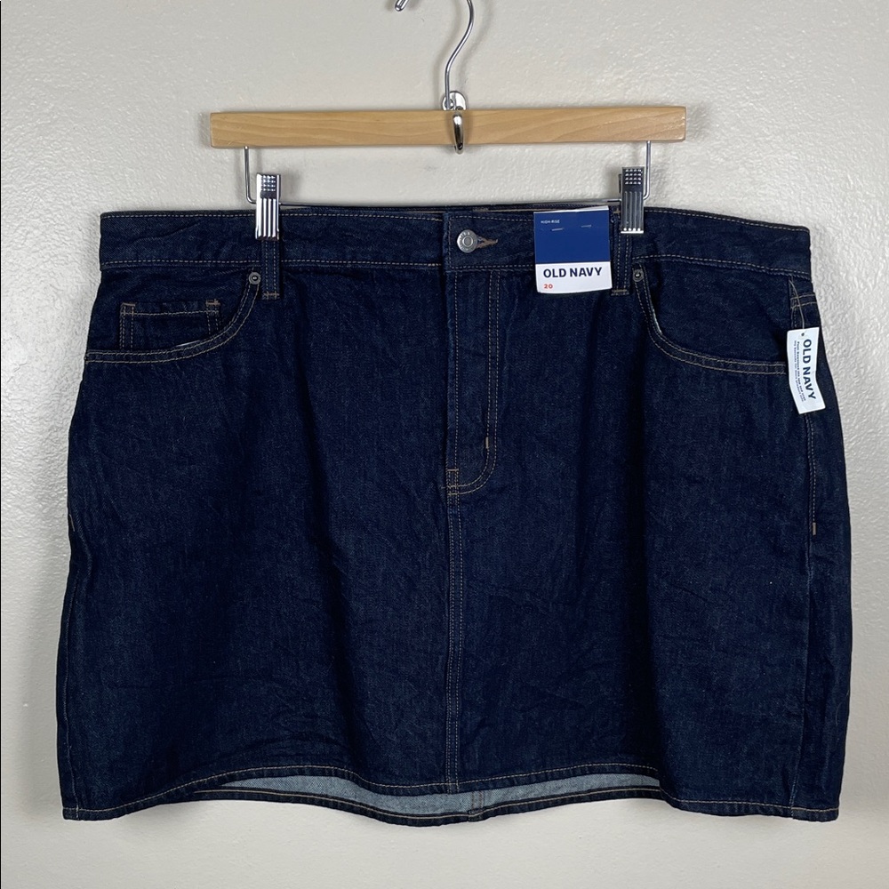 Old Navy Women’s Dark Denim Jean Skirt. Size 20